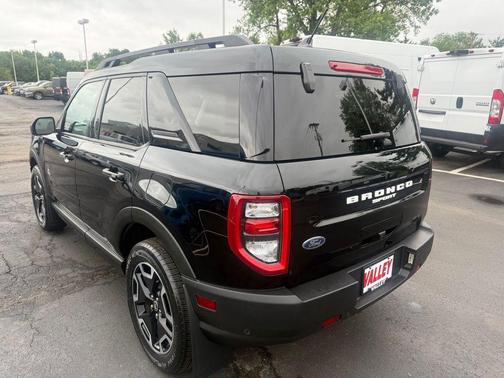 Shadow Black 2022 Ford Bronco Sport Outer Banks