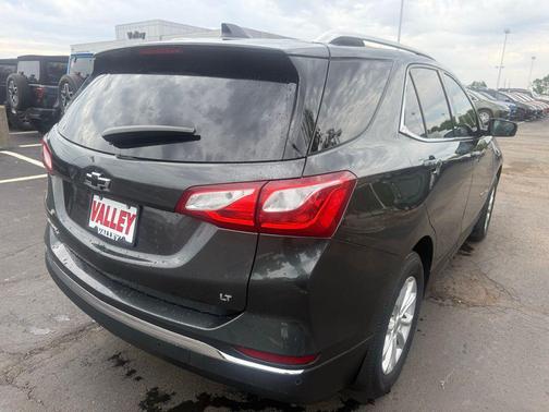 Nightfall Gray Metallic 2018 Chevrolet Equinox LT