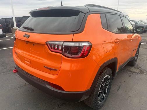 Joose 2026 Jeep Compass Trailhawk
