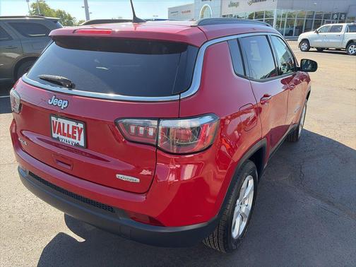 Redline Pearlcoat 2020 Jeep Compass Latitude