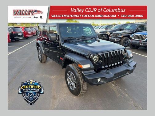 Black Clearcoat 2022 Jeep Wrangler Unlimited Sport