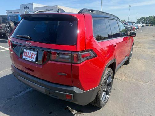 Red Hot Pearlcoat 2026 Jeep Cherokee Overland