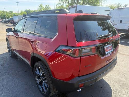 Red Hot Pearlcoat 2026 Jeep Cherokee Overland