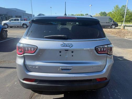 Billet Silver Metallic Clearcoat 2018 Jeep Compass Limited