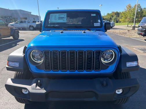 Bright White Clearcoat 2026 Jeep Wrangler Sport