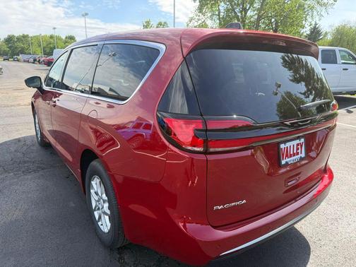 Pr6 2027 Chrysler Pacifica L