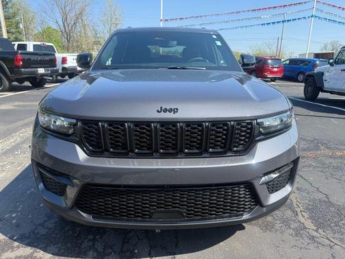 Baltic Gray Metallic Clearcoat 2024 Jeep Grand Cherokee Altitude