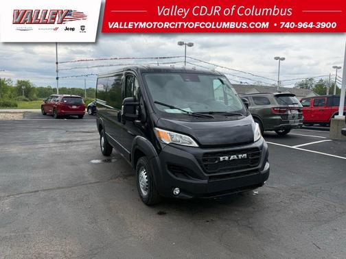 Black Clearcoat 2026 RAM ProMaster 1500 Low Roof