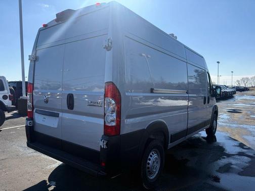 Bright Silver Metallic Clearcoat 2026 RAM ProMaster 2500 Tradesman