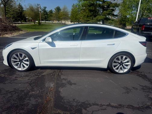 Pearl White Multi-Coat 2020 Tesla Model 3 Long Range