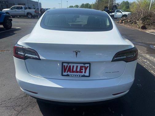 Pearl White Multi-Coat 2020 Tesla Model 3 Long Range