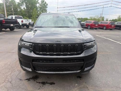 Diamond Black Crystal Pearlcoat 2024 Jeep Grand Cherokee L Altitude