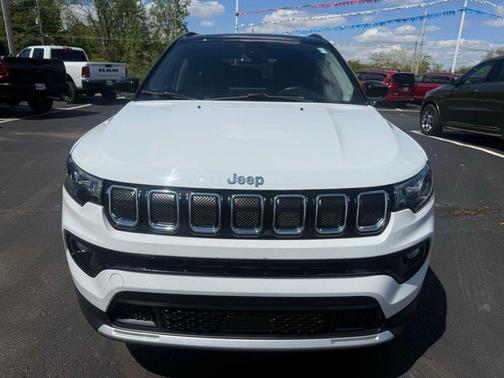 Bright White Clearcoat 2022 Jeep Compass Limited
