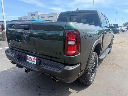 Serrano Green Metallic 2026 RAM 1500 Rebel