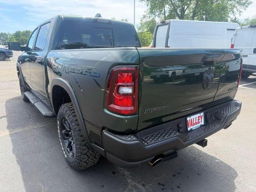 Serrano Green Metallic 2026 RAM 1500 Rebel