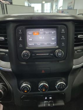Bright White Clearcoat 2022 RAM 1500 Big Horn/Lone Star