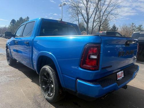 Hydro Blue Pearlcoat 2026 RAM 1500 Big Horn/Lone Star