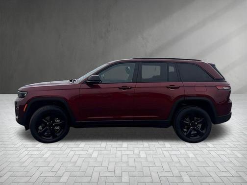 Velvet Red Pearlcoat 2023 Jeep Grand Cherokee Limited