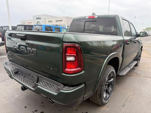 Serrano Green Metallic 2026 RAM 1500 Big Horn/Lone Star