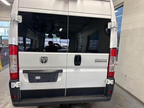 Bright White Clearcoat 2024 RAM ProMaster 2500 Tradesman