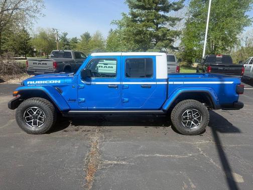 Hydro Blue Pearlcoat 2026 Jeep Gladiator Rubicon