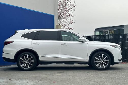 2025 Acura MDX 