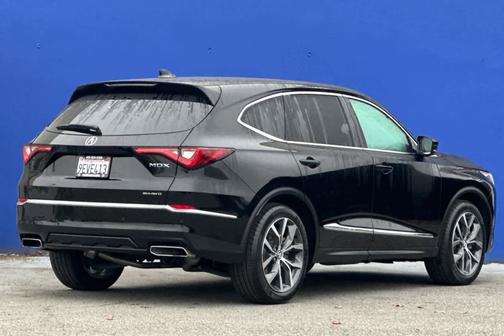 2023 Acura MDX 