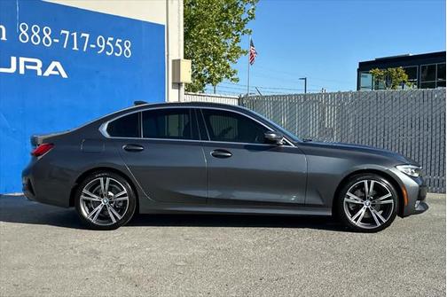 2022 BMW 330 330i