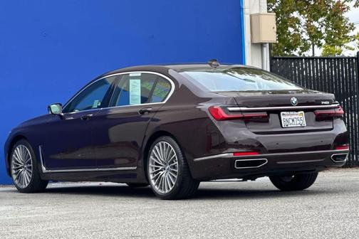 2020 BMW 740 740i