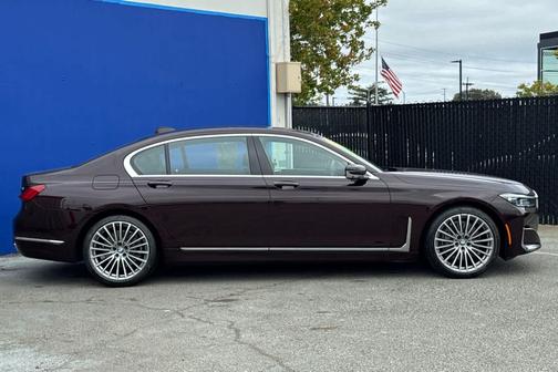 2020 BMW 740 740i