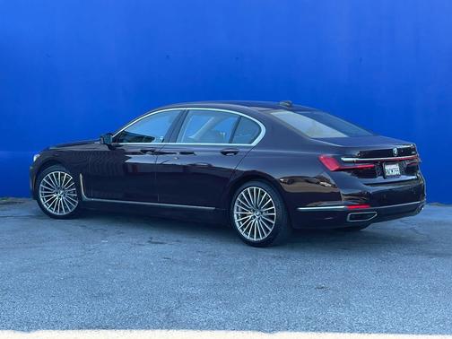 2020 BMW 740 740i