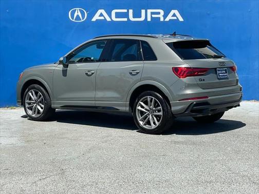 2022 Audi Q3 45 S line Premium