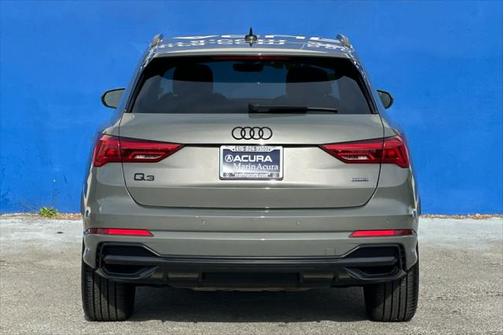 2022 Audi Q3 45 S line Premium