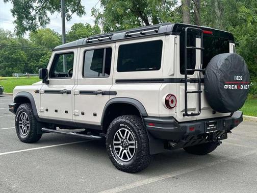 2025 INEOS Grenadier AWD