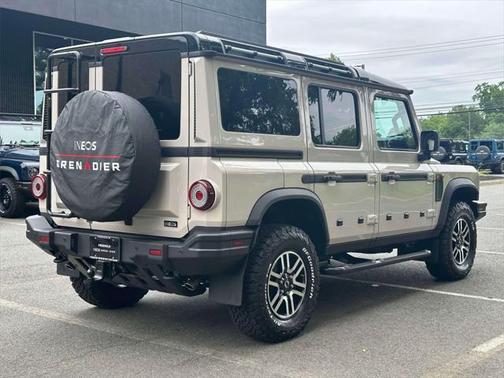 2025 INEOS Grenadier AWD