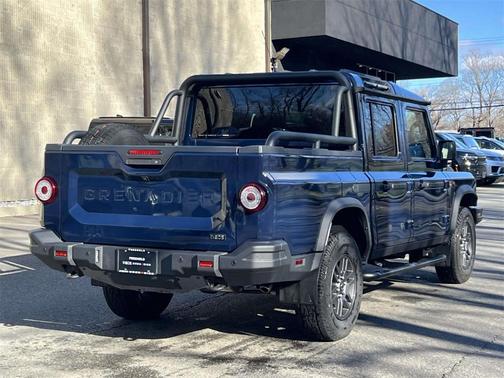 2025 INEOS Grenadier Quartermaster Fieldmaster Edition