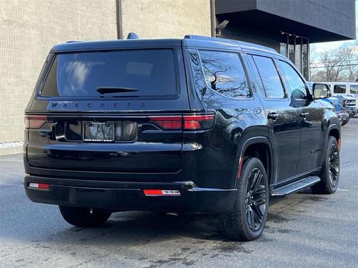 2022 Jeep Wagoneer Series II Carbide 4x4