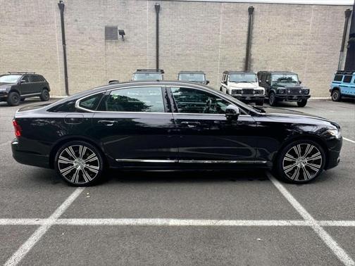 2023 Volvo S90 B6 Ultimate