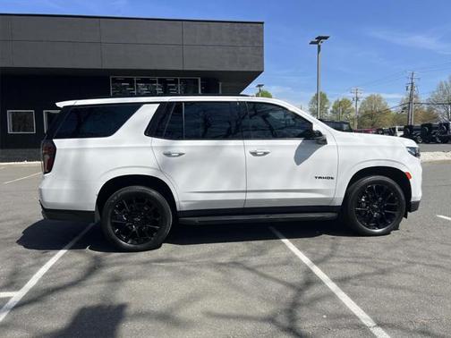 2022 Chevrolet Tahoe 4WD RST