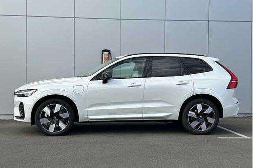 2025 Volvo XC60 Plus
