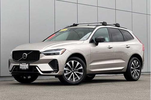 2025 Volvo XC60 Core