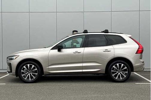 2025 Volvo XC60 Core