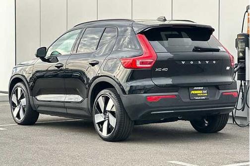 2023 Volvo XC40 Ultimate