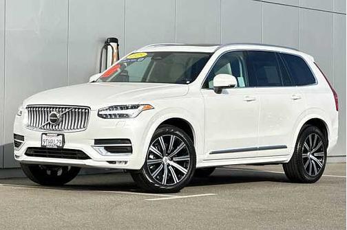 2025 Volvo XC90 Core
