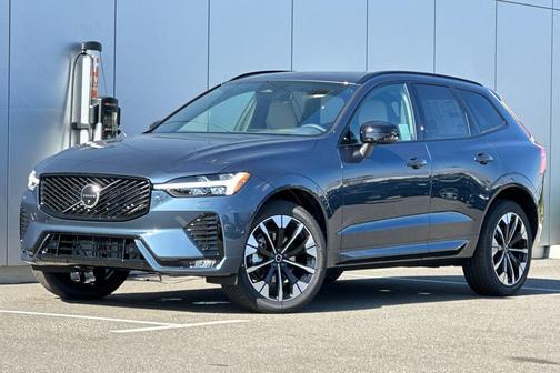 Denim Blue Metallic 2026 Volvo XC60 B5 Plus