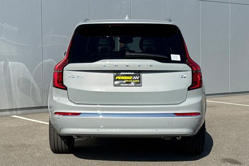 Vapour Grey Metallic 2026 Volvo XC90 Plug-In Hybrid Ultra, T8 AWD, Electric/Gasoline, Bright, 7 Seats