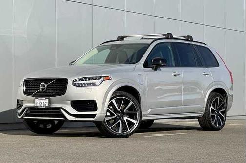 2023 Volvo XC90 Plus