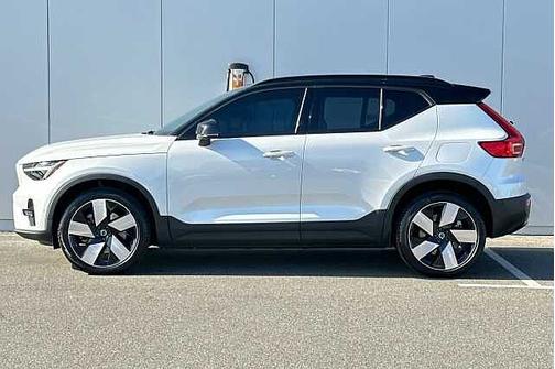 2023 Volvo XC40 Ultimate