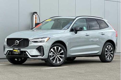 2025 Volvo XC60 Core