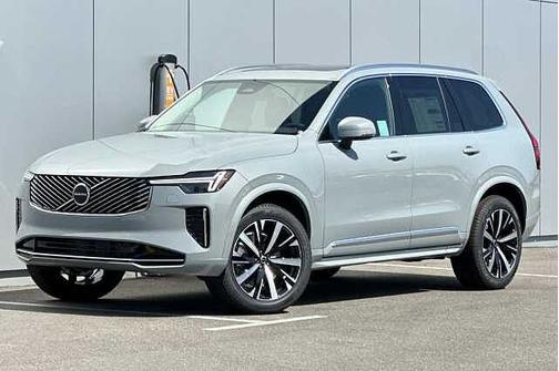 2025 Volvo XC90 Core